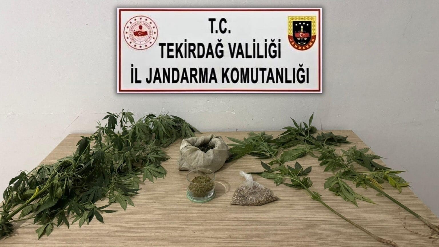 Tekirdağ’da jandarmadan 6 ayrı uyuşturucu operasyonu