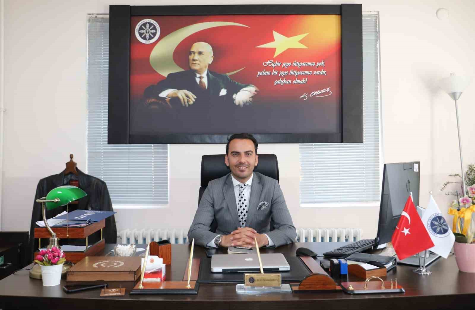 ÇMYO Müdürü Özdemir’den gençlere özel davet