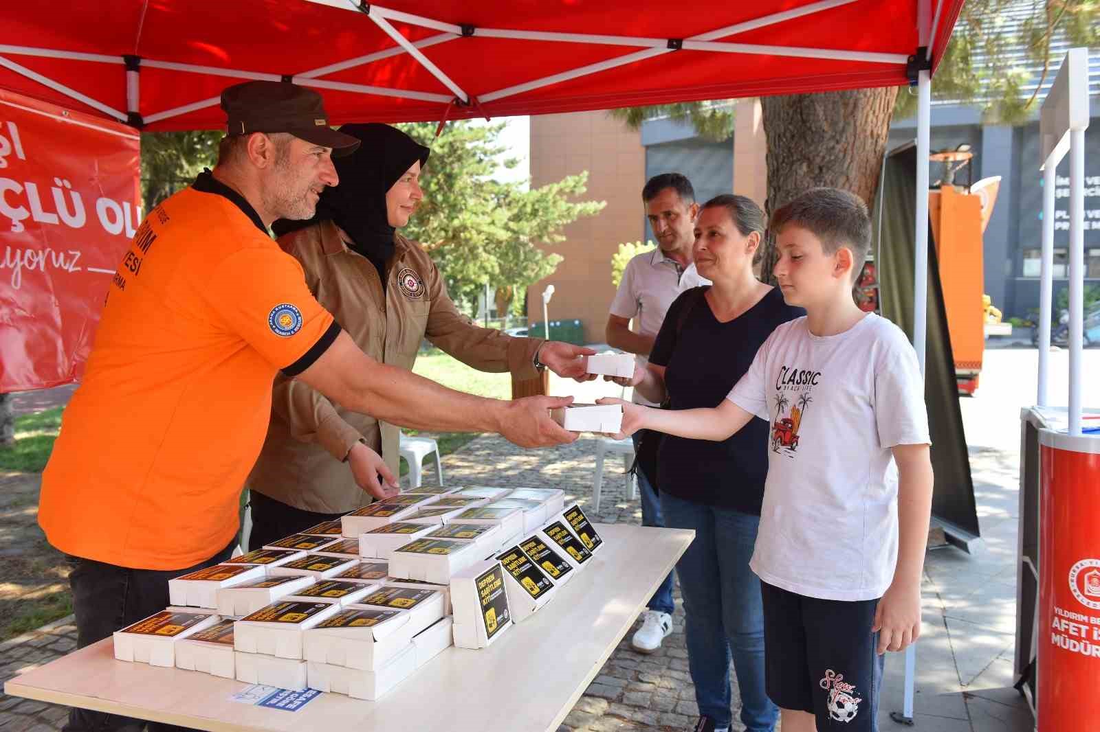 Deprem&rsquo;i yaşadılar
