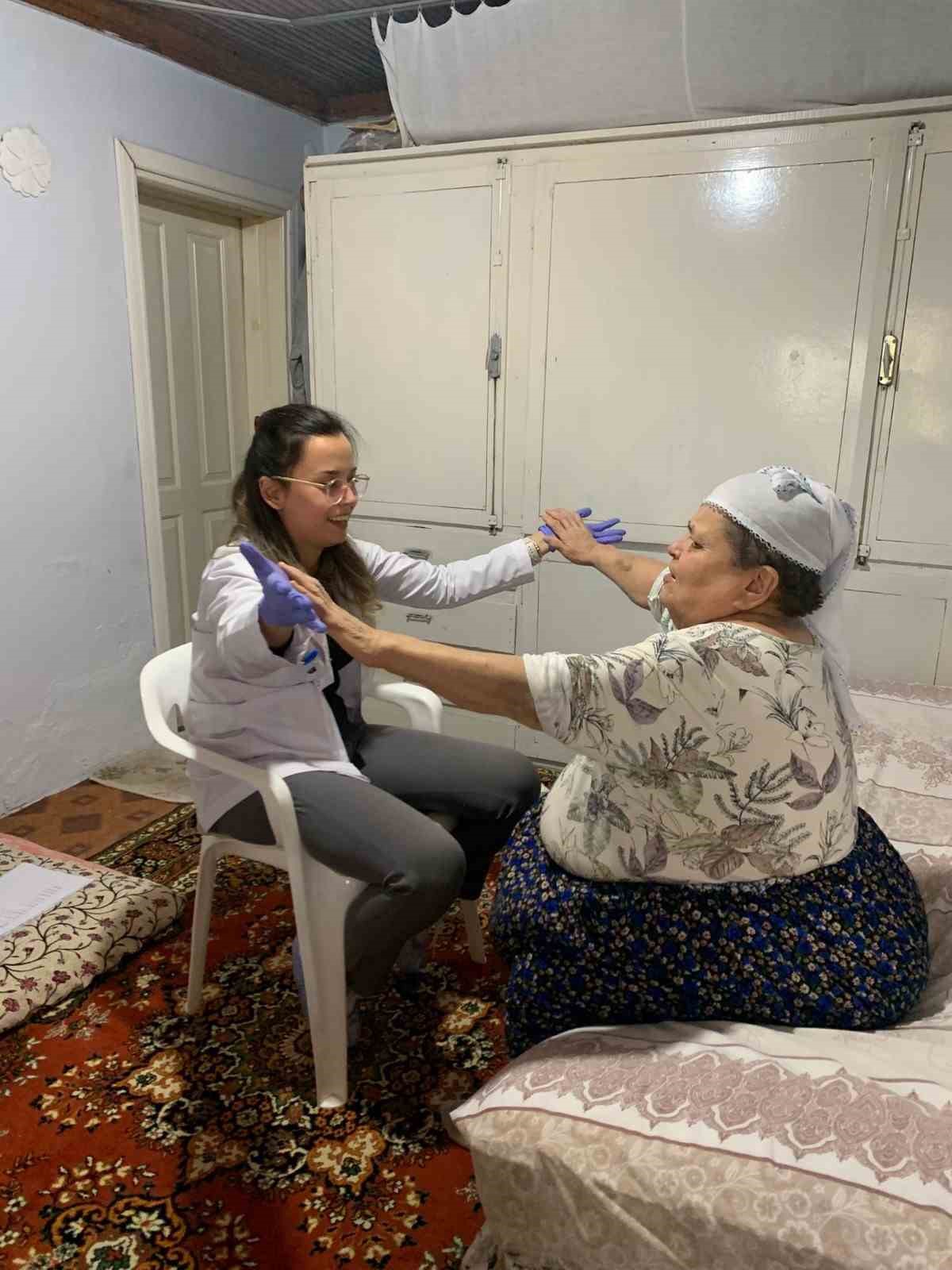 B&uuml;y&uuml;kşehir Evde Bakım Hizmeti ile 26 bin haneye misafir oldu
