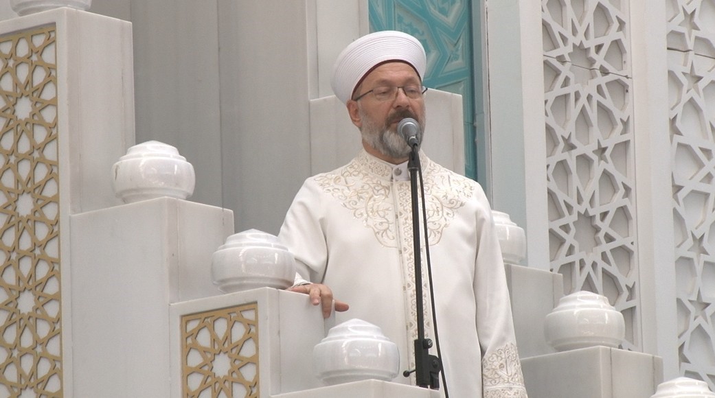 Diyanet İşleri Başkanı Erbaş’tan, orman yangınları sebebiyle yağmur duası