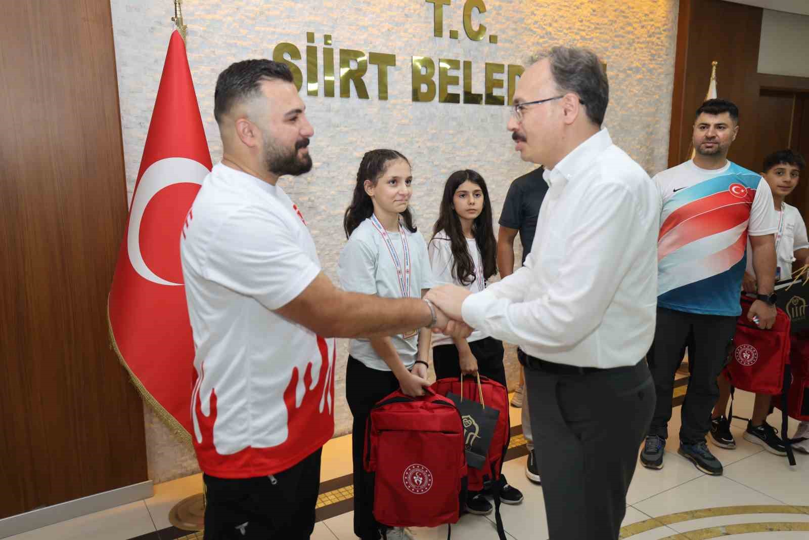 Siirtli boksörlerden Türkiye Şampiyonası’nda büyük başarı