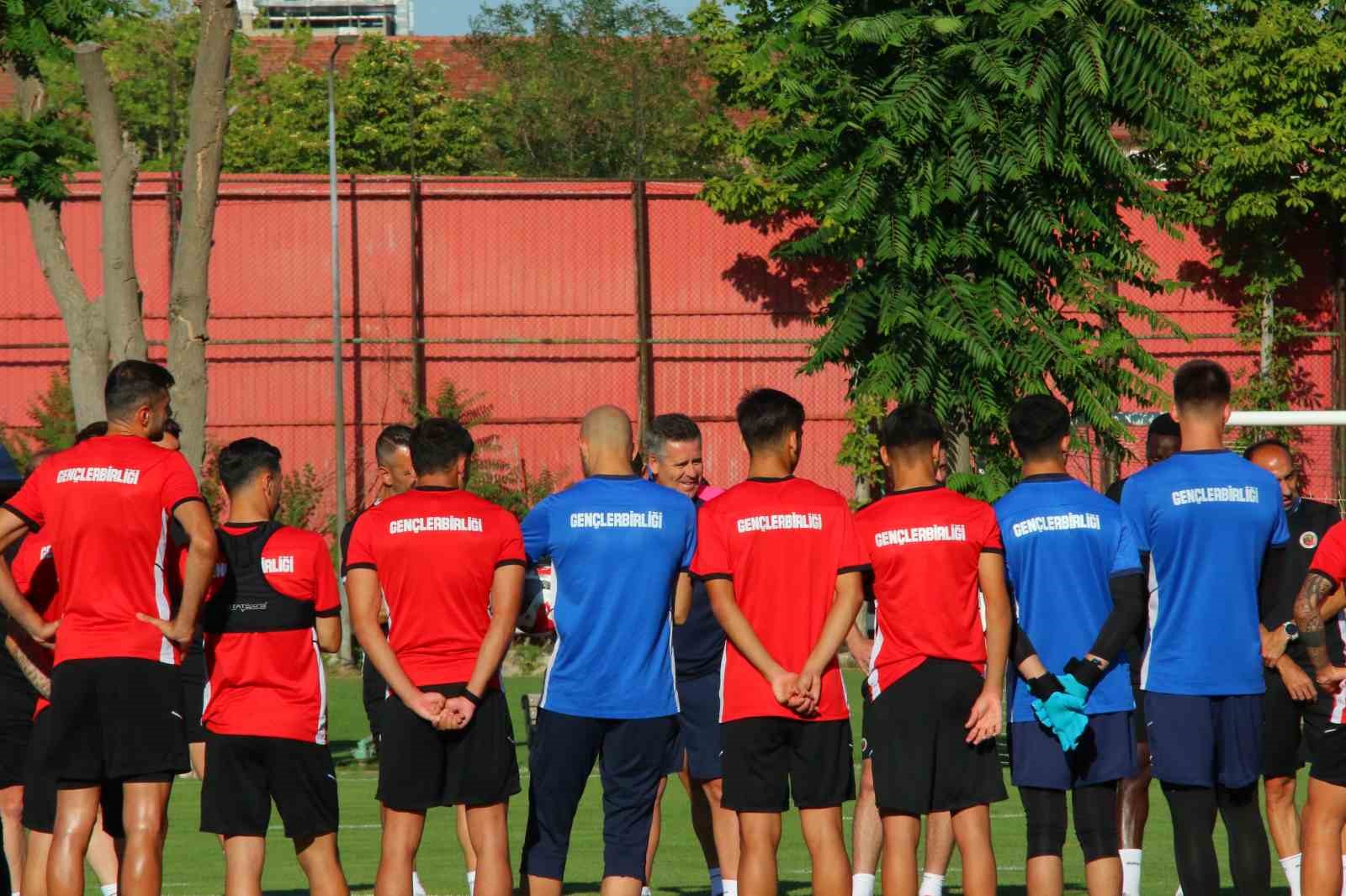 Hüseyin Eroğlu: "TSYD Kupası’nı kazanıp lige moralli başlamak istiyoruz"