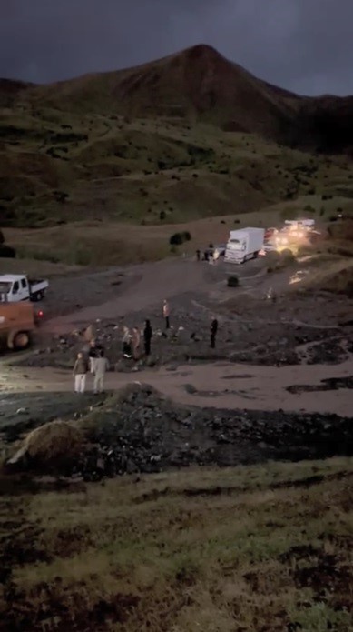 Kars-Kağızman-Ağrı yoluna sel engeli
