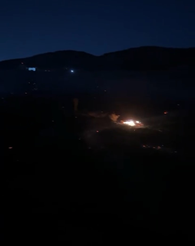 Eskişehir&rsquo;de &ccedil;ıkan yangın ormana sı&ccedil;ramadan s&ouml;nd&uuml;r&uuml;ld&uuml;
