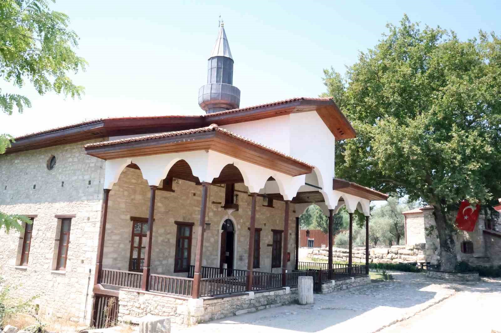 Muğla’da vatandaşlara camilerden ‘yangın’ uyarısı