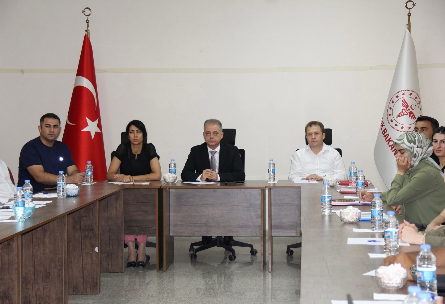 Kamu hastanelerinin durumu toplantıda değerlendirildi
