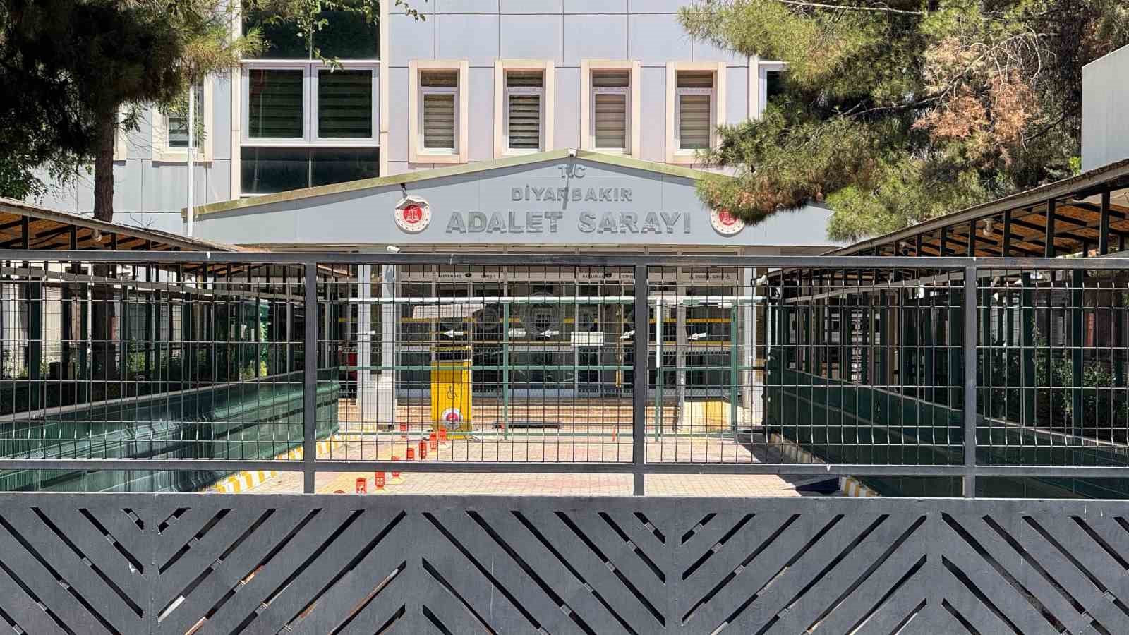 Çocuklar arasındaki kavgaya silahla müdahale eden şahsa "adli kontrol kararı"
