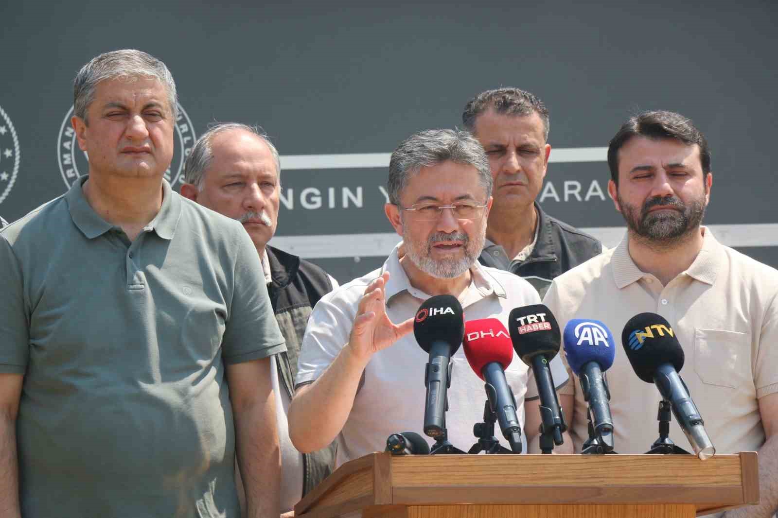 Bakan Yumaklı: "6 ildeki 7 yangını tamamen kontrol altına aldık"