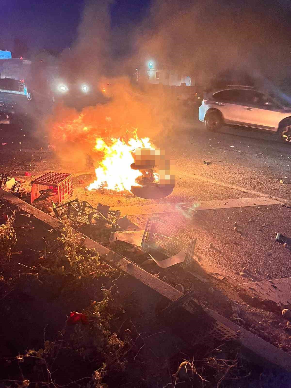 Motosiklet alev topuna döndü, sürücü yanarak hayatını kaybetti