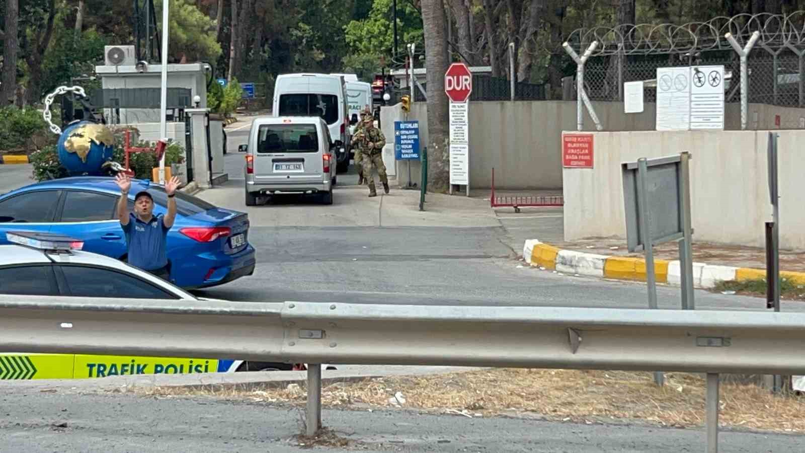 İskenderun’da şehitler için tören düzenlendi