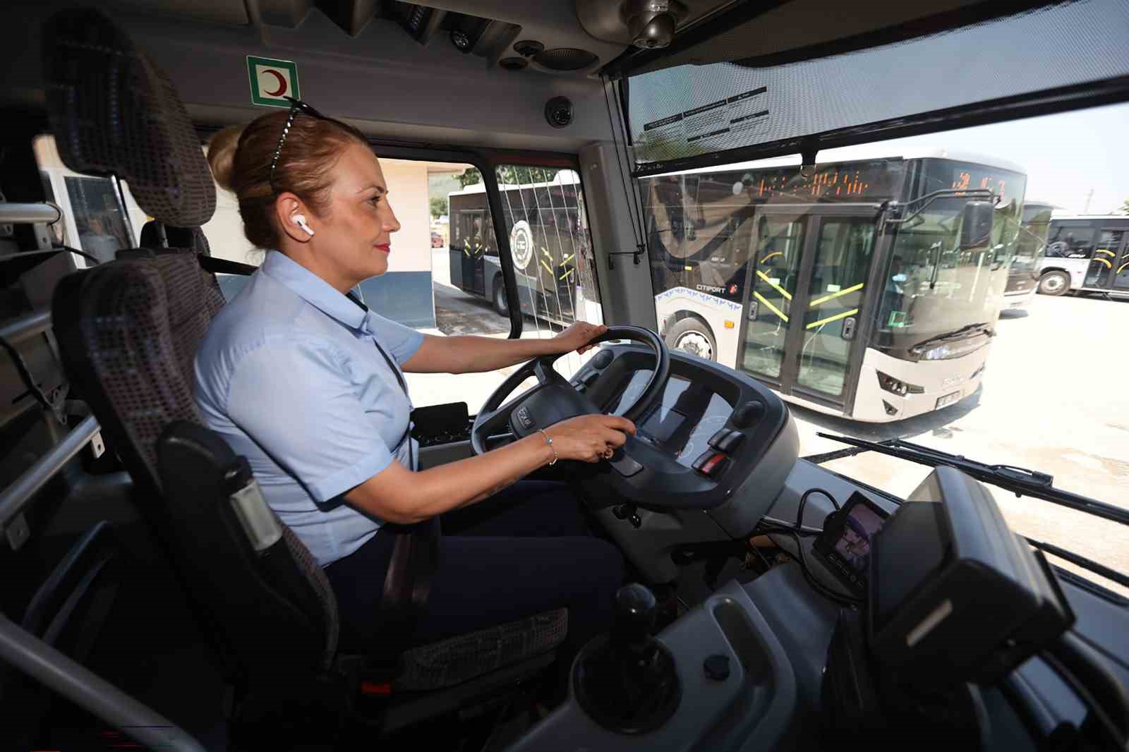 Muğlalıları kadınlar taşıyor
