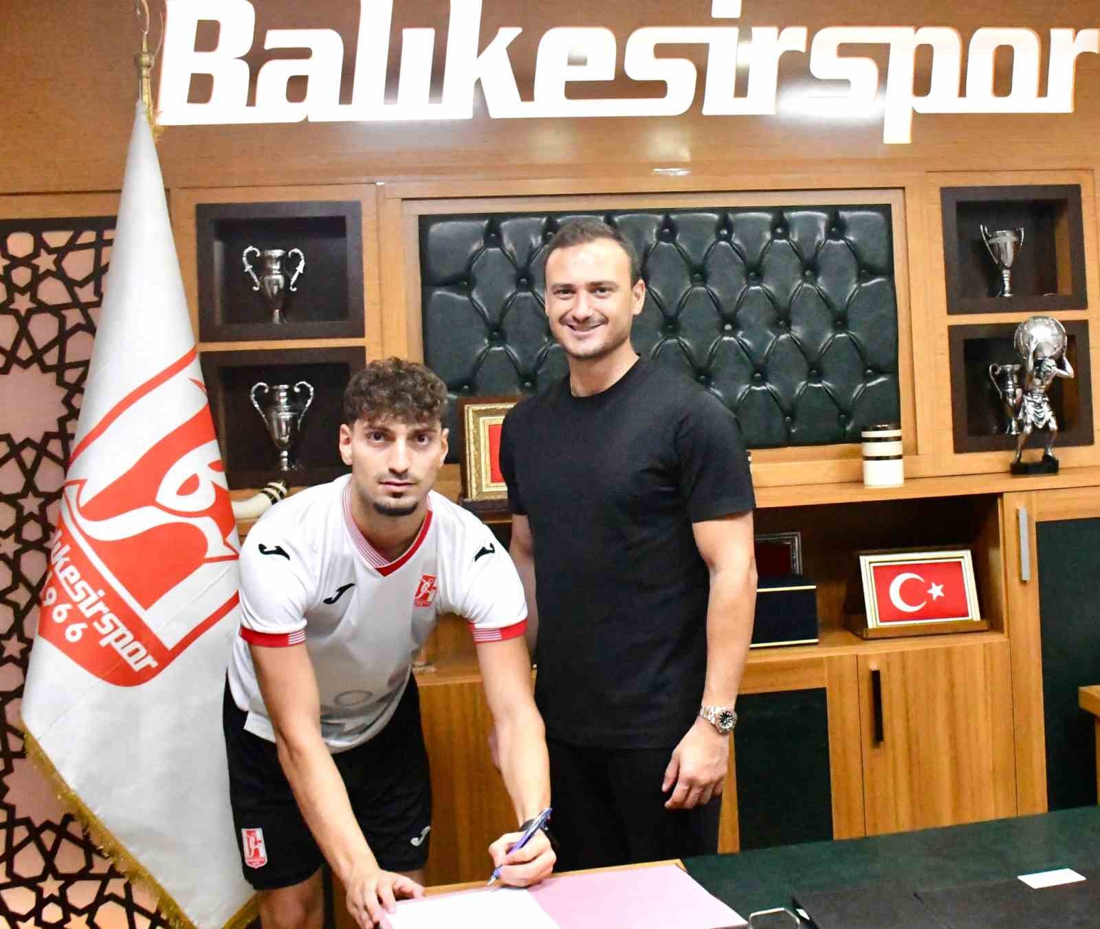 Stoper Mehmet Bağcı Balıkesirspor’da