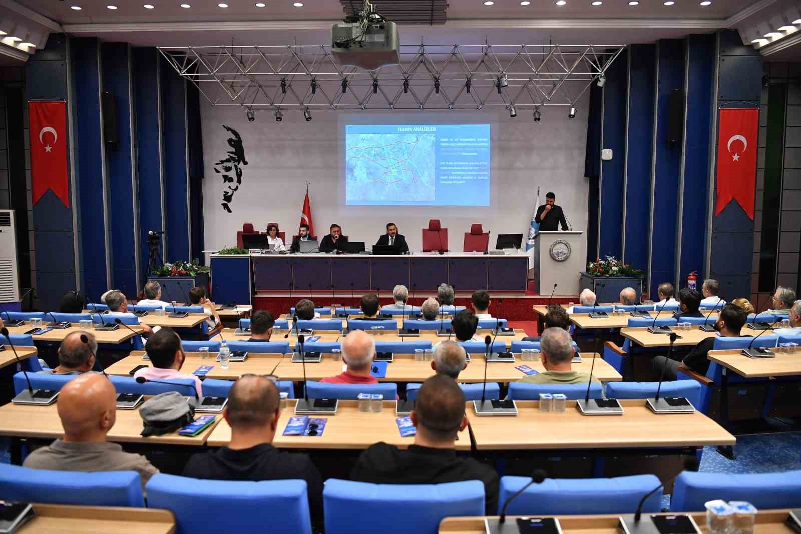 Kartal Katlı Kavşağı ve bağlantı yolu projesi anlatıldı