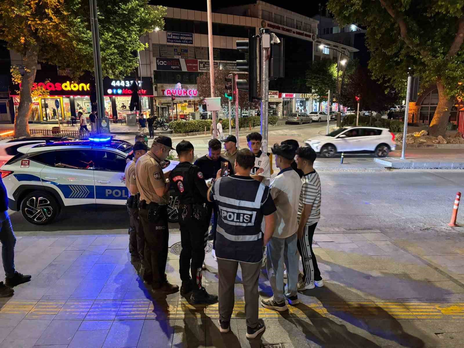 Kırşehir&rsquo;de Huzur Uygulaması: 284 kişi sorgulandı
