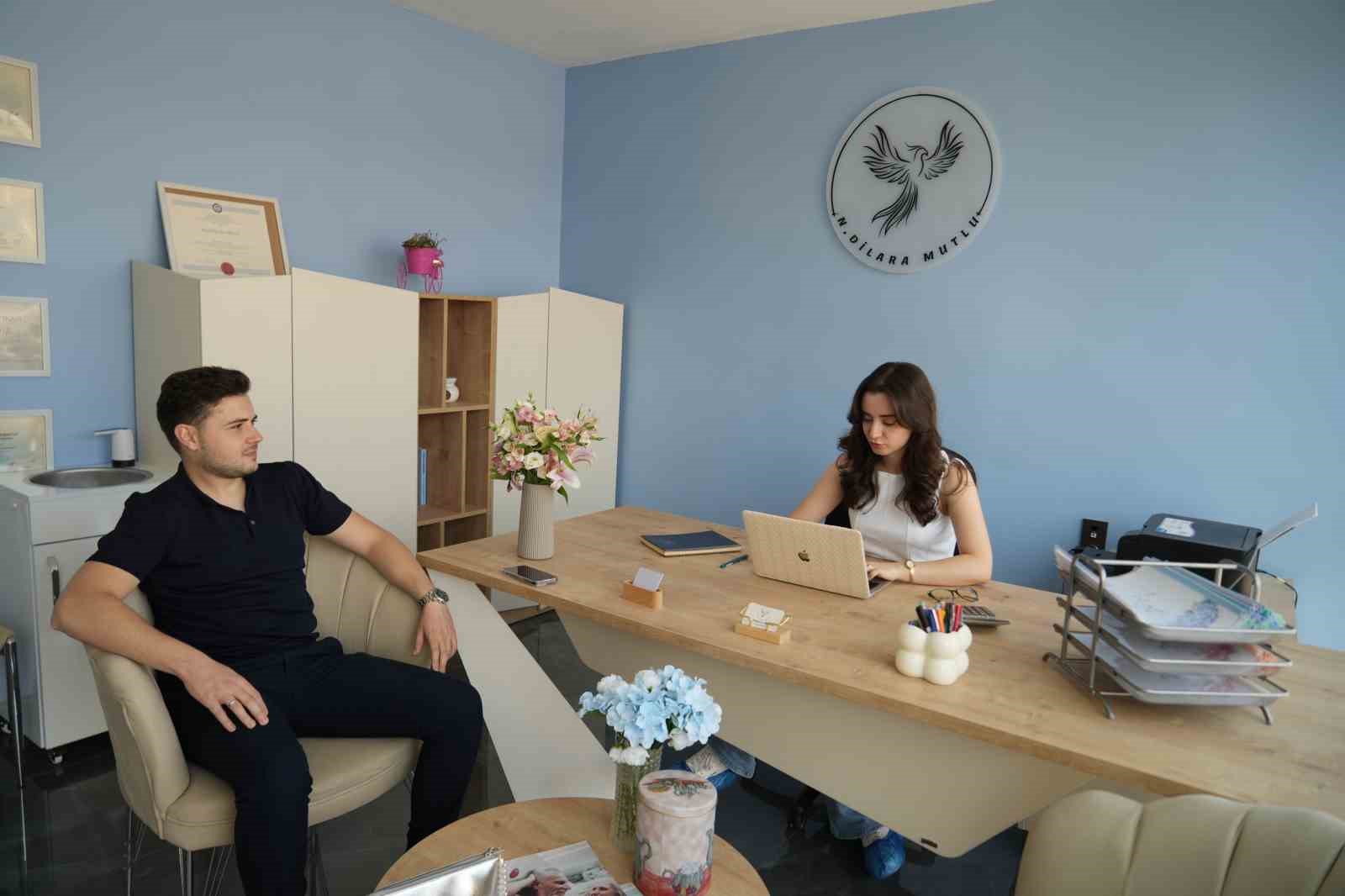 Sıcak havalarda terlemeyle birlikte kaybedilen sıvı ve mineraller hayati &ouml;nem taşıyor
