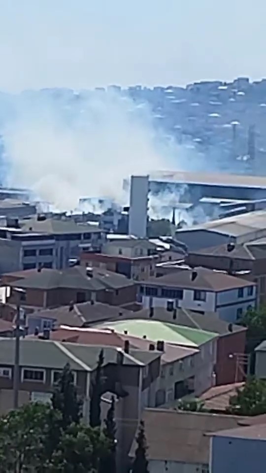 Diler Demir Çelik fabrikasında patlama sonrası yangın çıktı