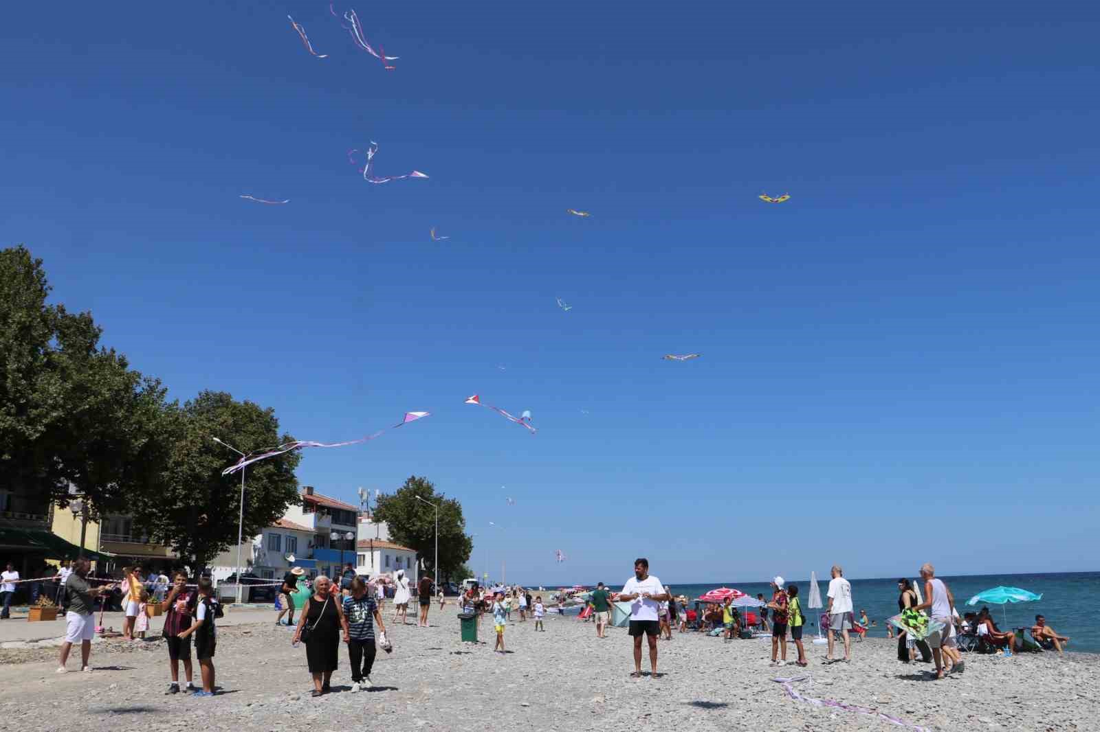 Tekirdağ&rsquo;da "U&ccedil;urtma Festivali" g&ouml;ky&uuml;z&uuml;n&uuml; renklendirdi
