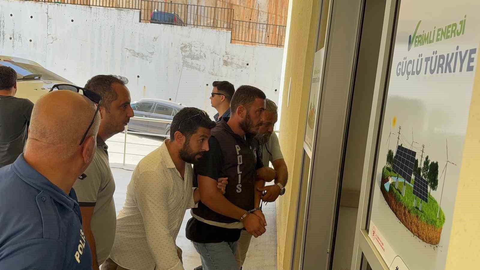 Eşini darbedip komaya soktu
