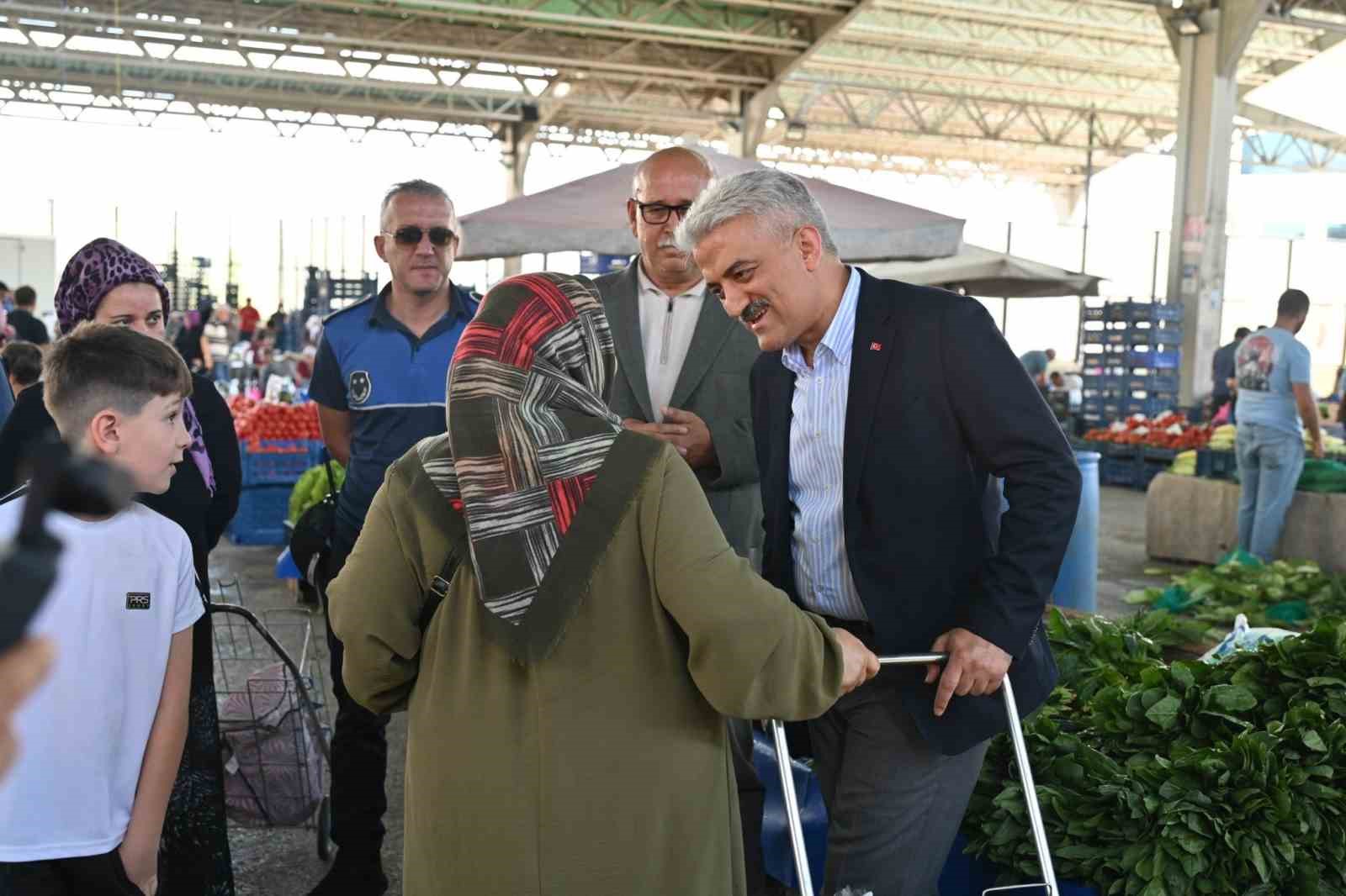 Kırıkkale Valisi Makas’tan pazarcı esnafına ziyaret