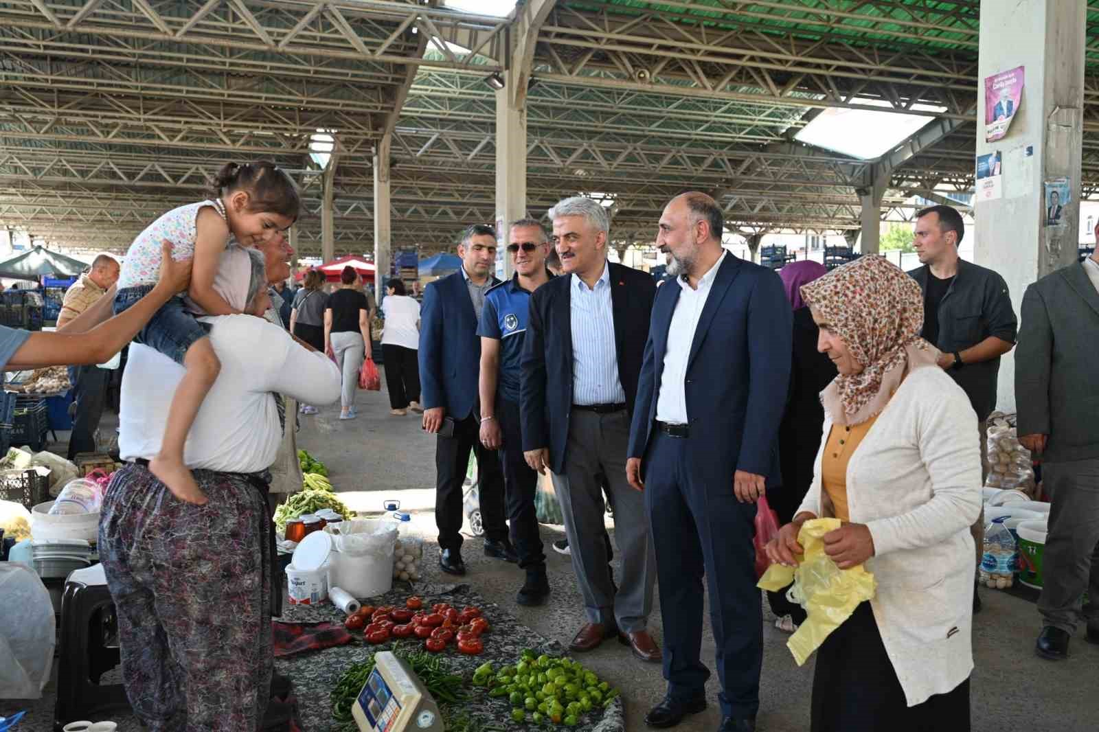 Kırıkkale Valisi Makas&rsquo;tan pazarcı esnafına ziyaret
