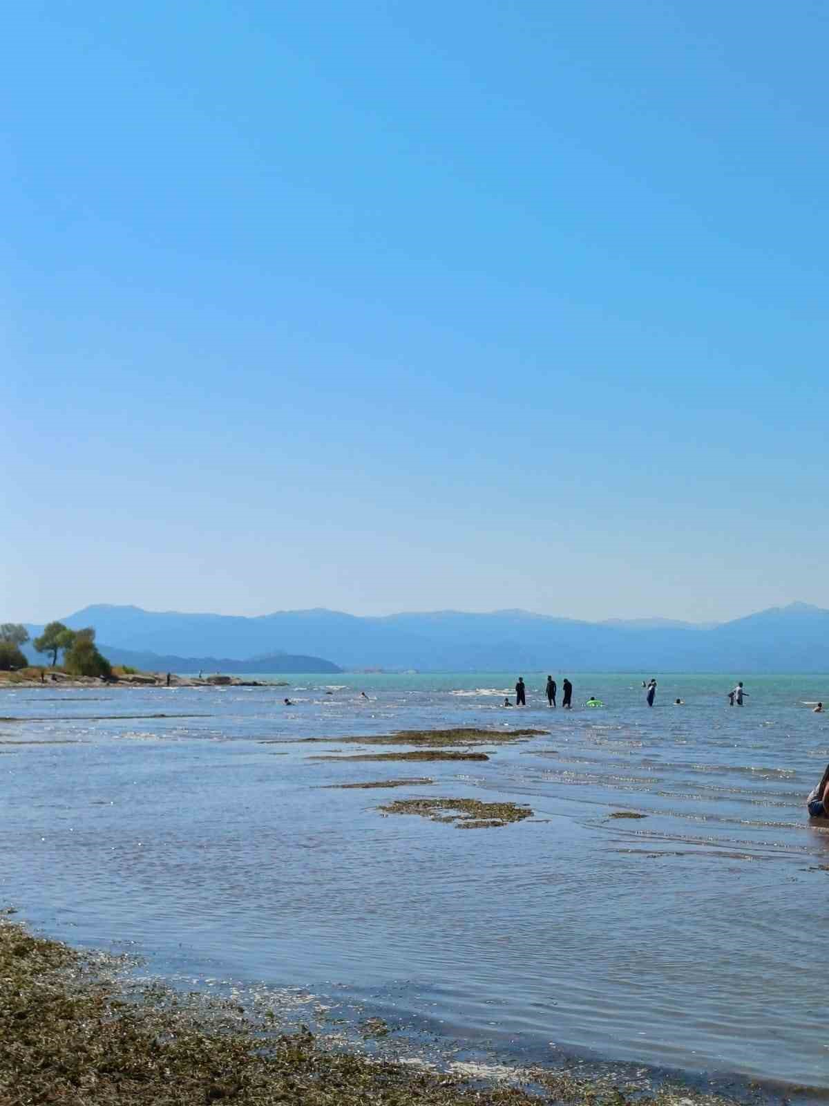 G&ouml;le giren 9 yaşındaki &ccedil;ocuk boğulma tehlikesi ge&ccedil;irdi
