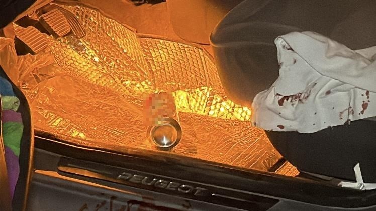 Kontrolünü kaybettiği otomobilde can verdi: Araçtaki alkol şişesi dikkat çekti