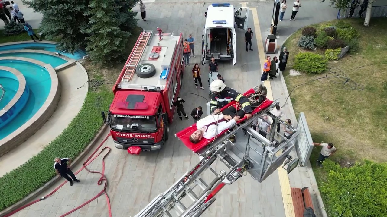 Belediyede gerçeği aratmayan tatbikat