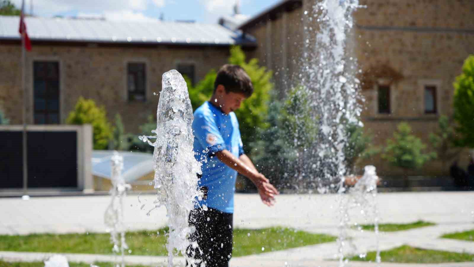 Bayburt’ta artan sıcaklarla beraber güneş çarpması tehlikesi de büyüyor
