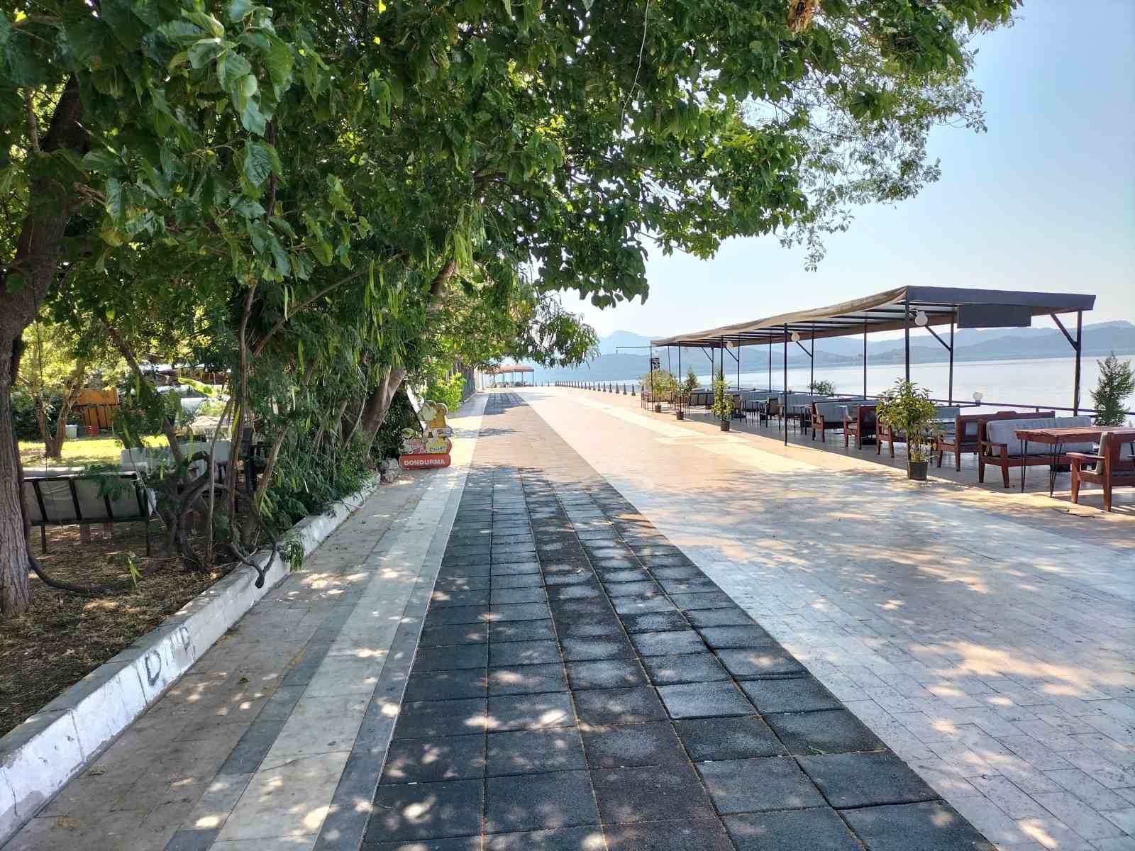 Köyceğiz’de aşırı sıcaklar hayatı olumsuz etkiledi