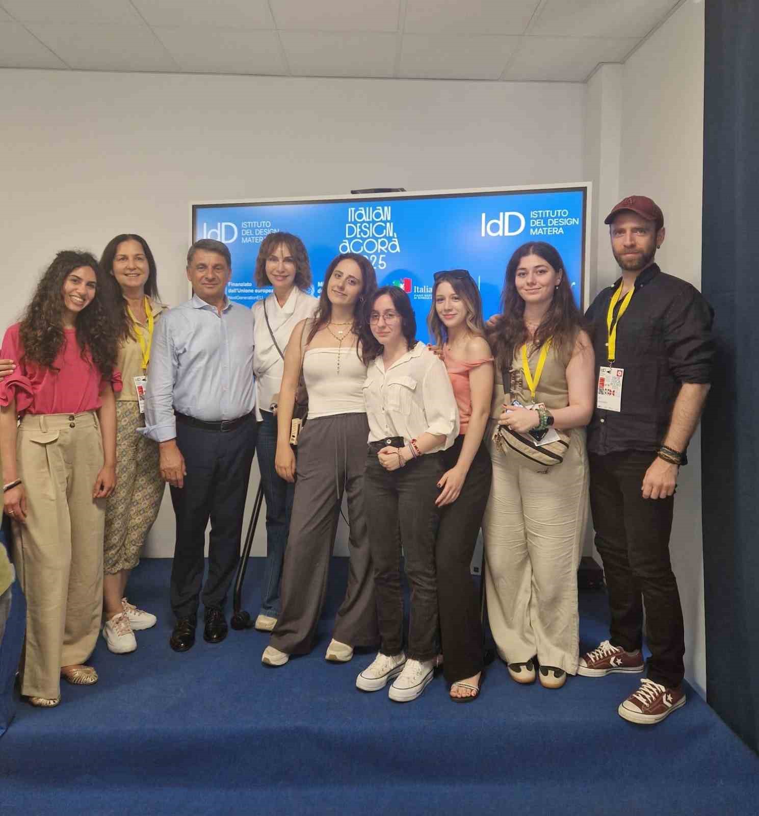 İE&Uuml;&rsquo;den İtalya&rsquo;ya &rsquo;tasarım&rsquo; &ccedil;ıkarması
