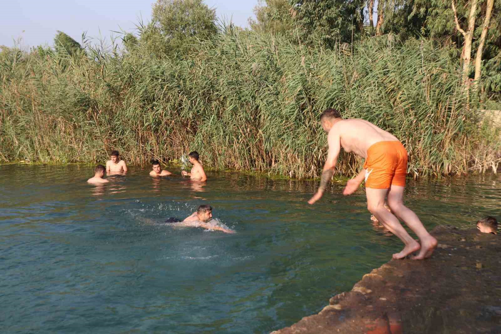 Adana&rsquo;da hissedilen sıcaklık 50 dereciyi buluyor
