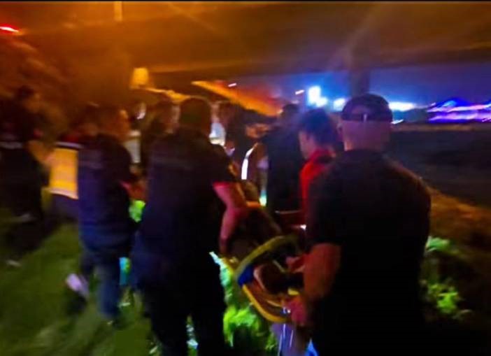 Dicle Nehri&rsquo;ne atlayan kadın son anda kurtarıldı
