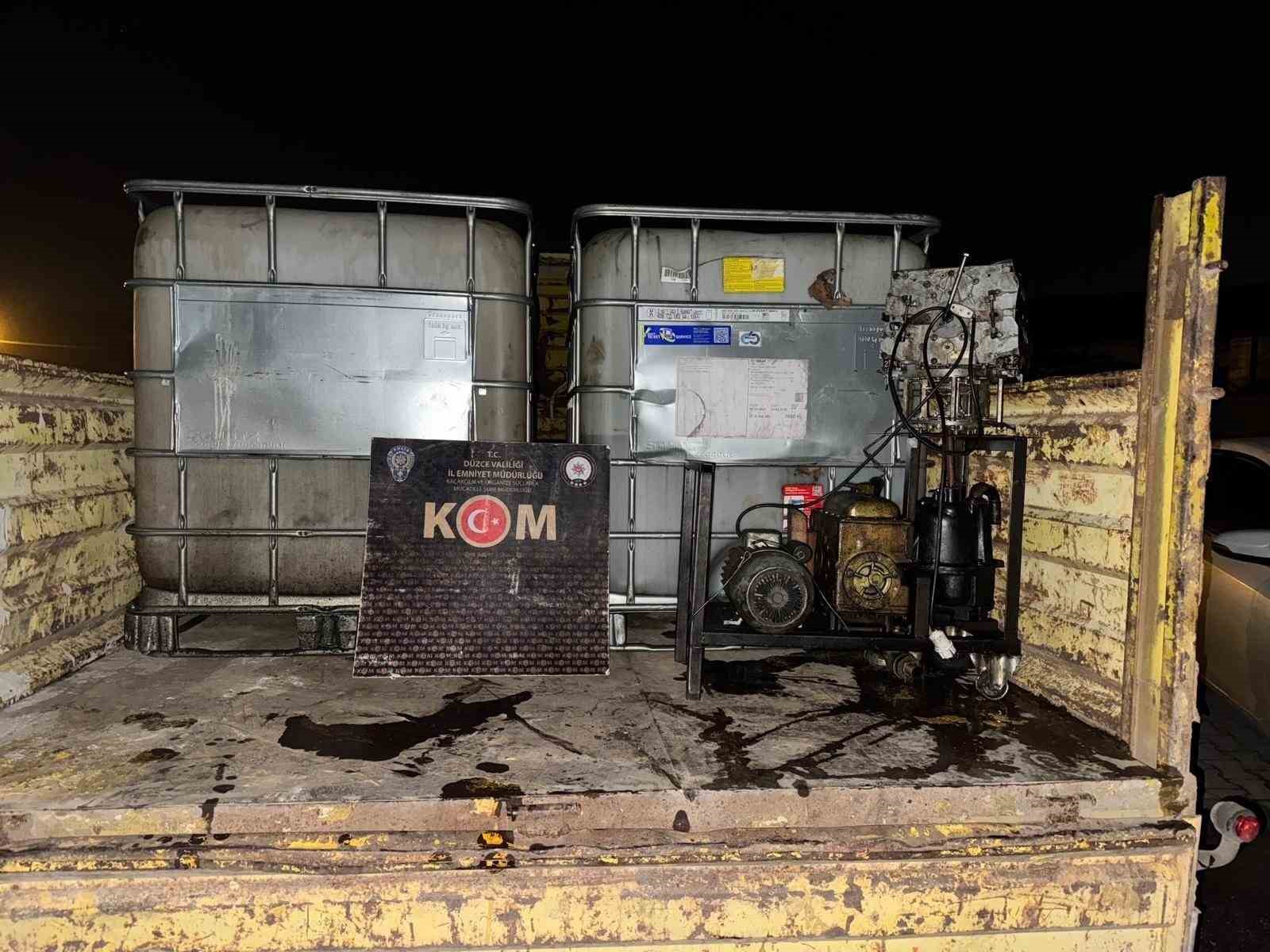 Düzce’de bin 960 litre kaçak akaryakıt ele geçirildi