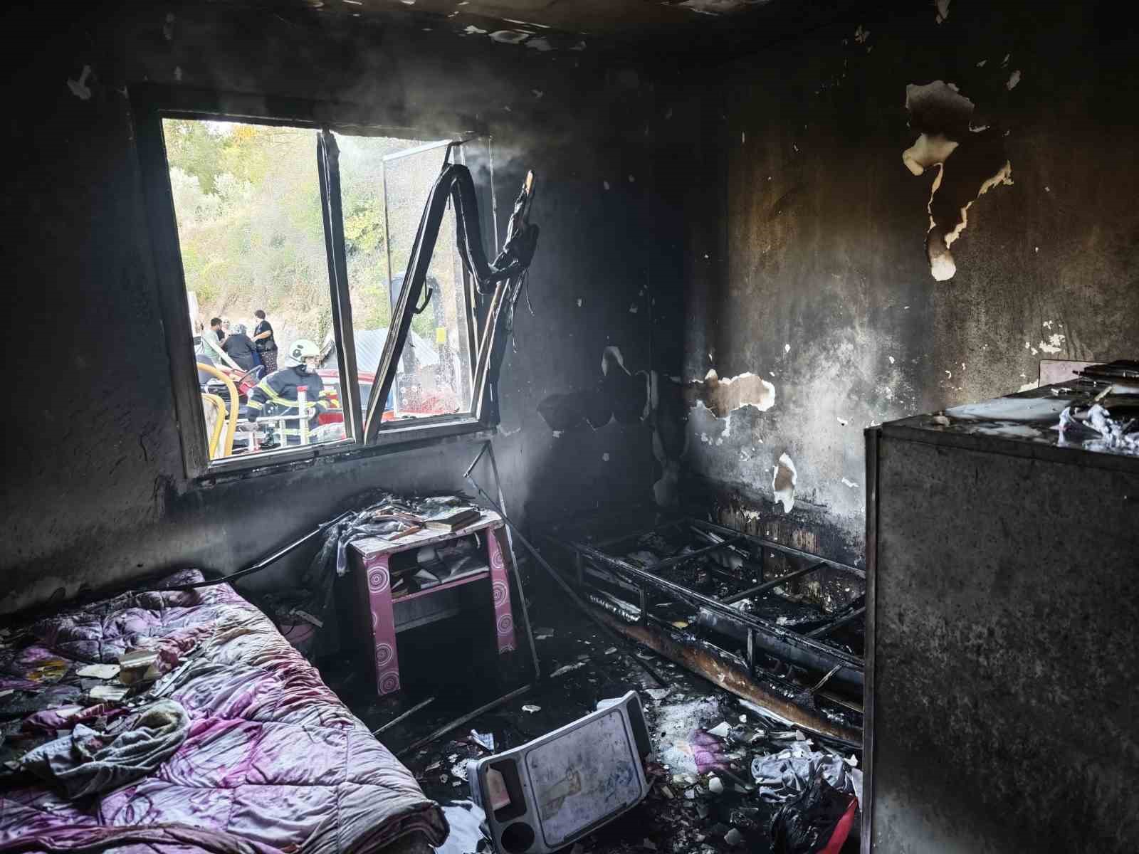 Bilecik&rsquo;te ev yangını korkuttu
