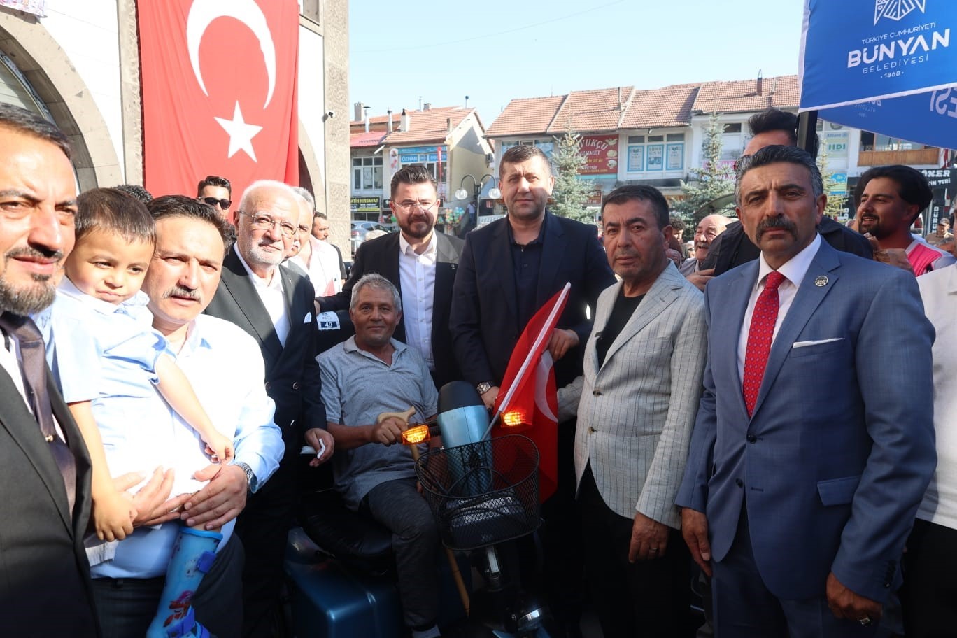 Bünyan’da engeller dayanışmayla aşılıyor