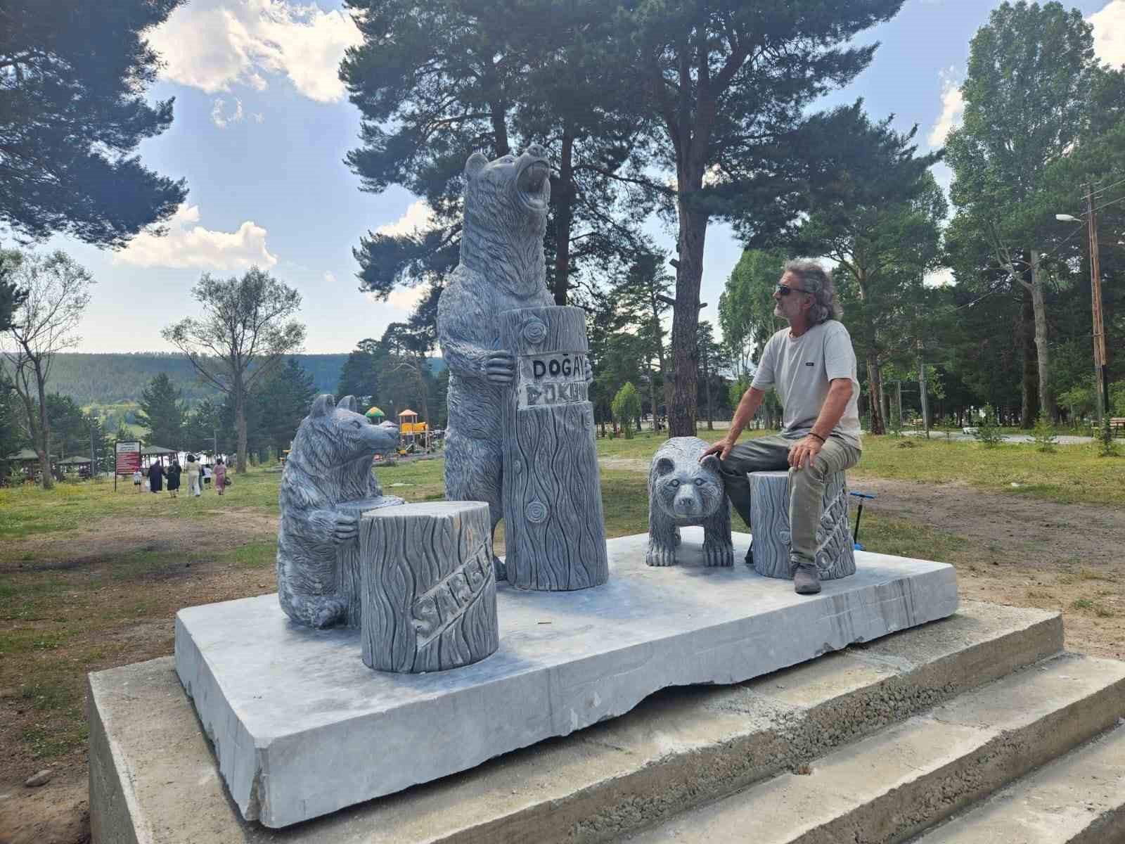 Boz Ayı heykeli Sarıkamış’ta