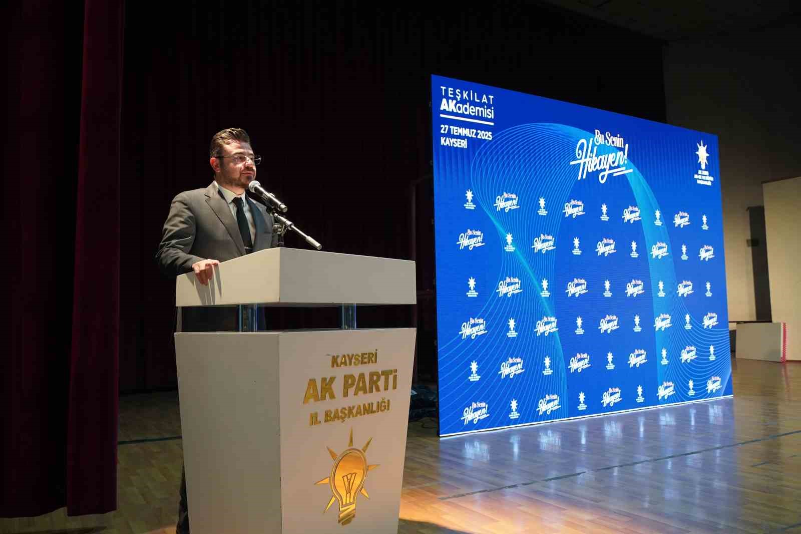 Teşkilat Akademisi Kayseri Eğitim Programı yoğun katılımla gerçekleştirildi