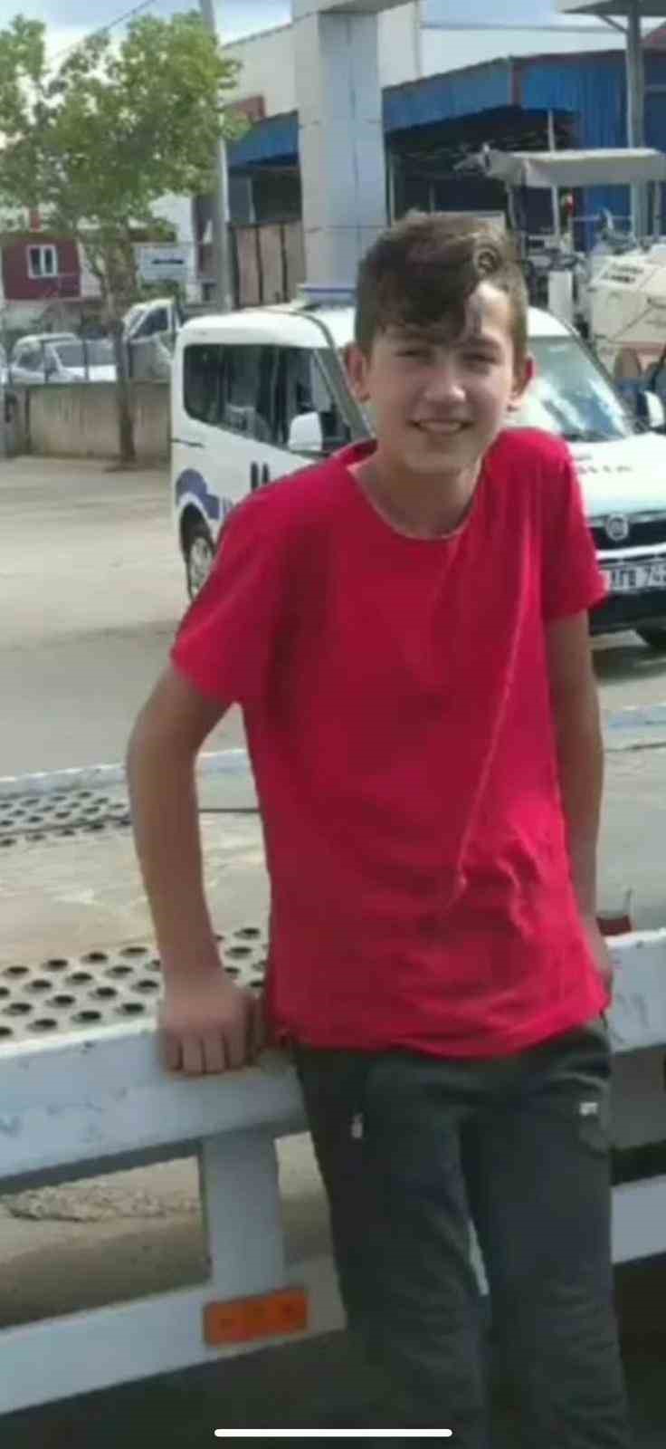 21 yaşındaki genç bıçaklanarak öldürüldü