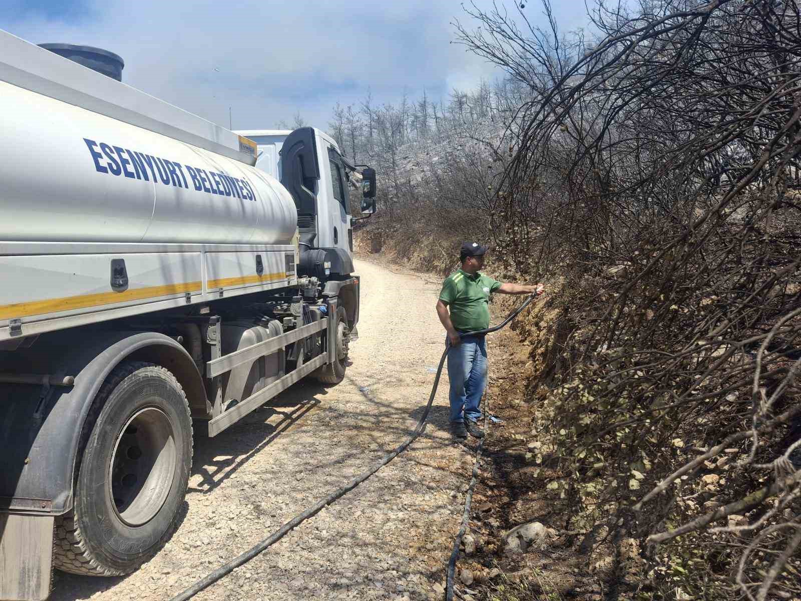 Esenyurt Belediyesi&rsquo;nden Bursa&rsquo;daki orman yangını s&ouml;nd&uuml;rme &ccedil;alışmalarına destek
