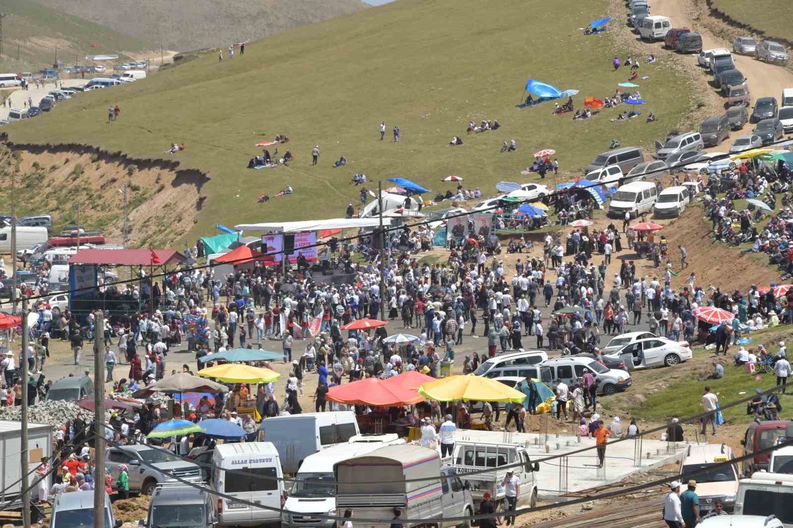 Kazıkbeli Yaylası’nda otçu göçü şenliği düzenlendi