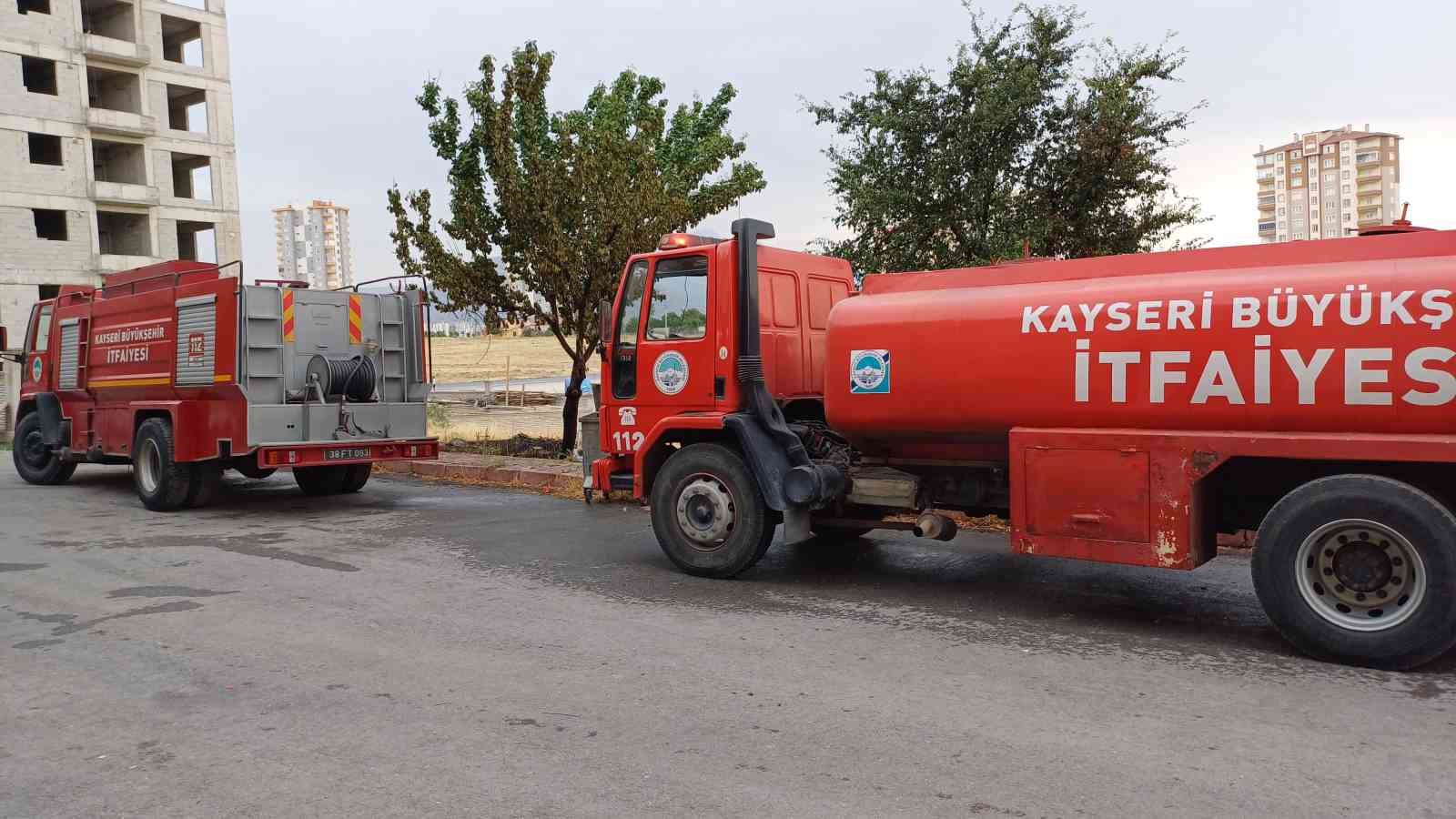 Ot yangını b&uuml;y&uuml;meden s&ouml;nd&uuml;r&uuml;ld&uuml;
