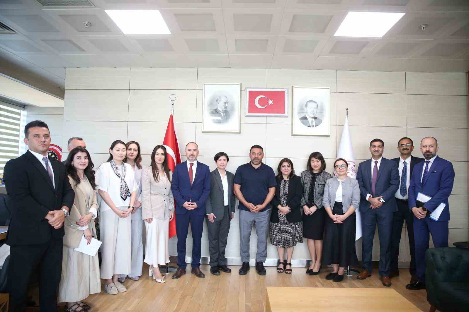 Asya Kalkınma Bankası heyetinden Gençlik ve Spor Bakanlığı’na ziyaret