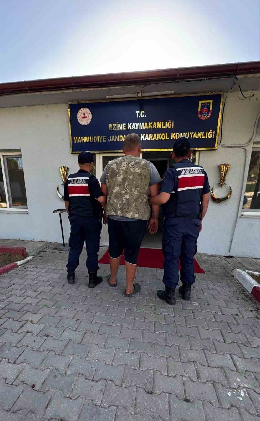 Ezine’de yangına neden olan balya makinesi operatörü hakkında adli işlem başlatıldı