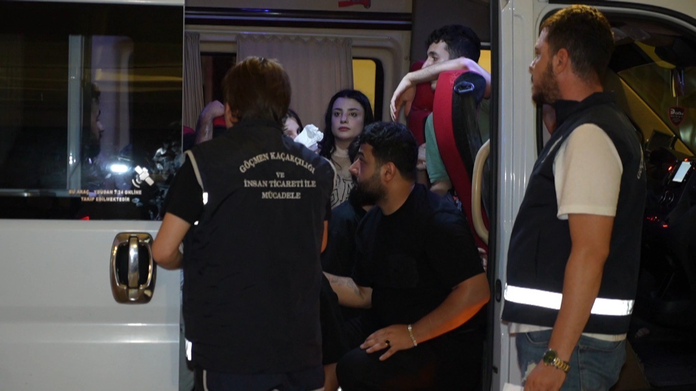 Edirne’de kaçak göçmen operasyonu: 27 kişi yakalandı