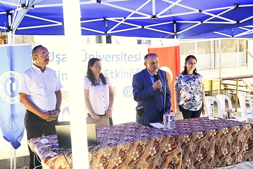 Uşak’ta üniversite-köy buluşmaları devam ediyor: Bilim Kafe Güre’de