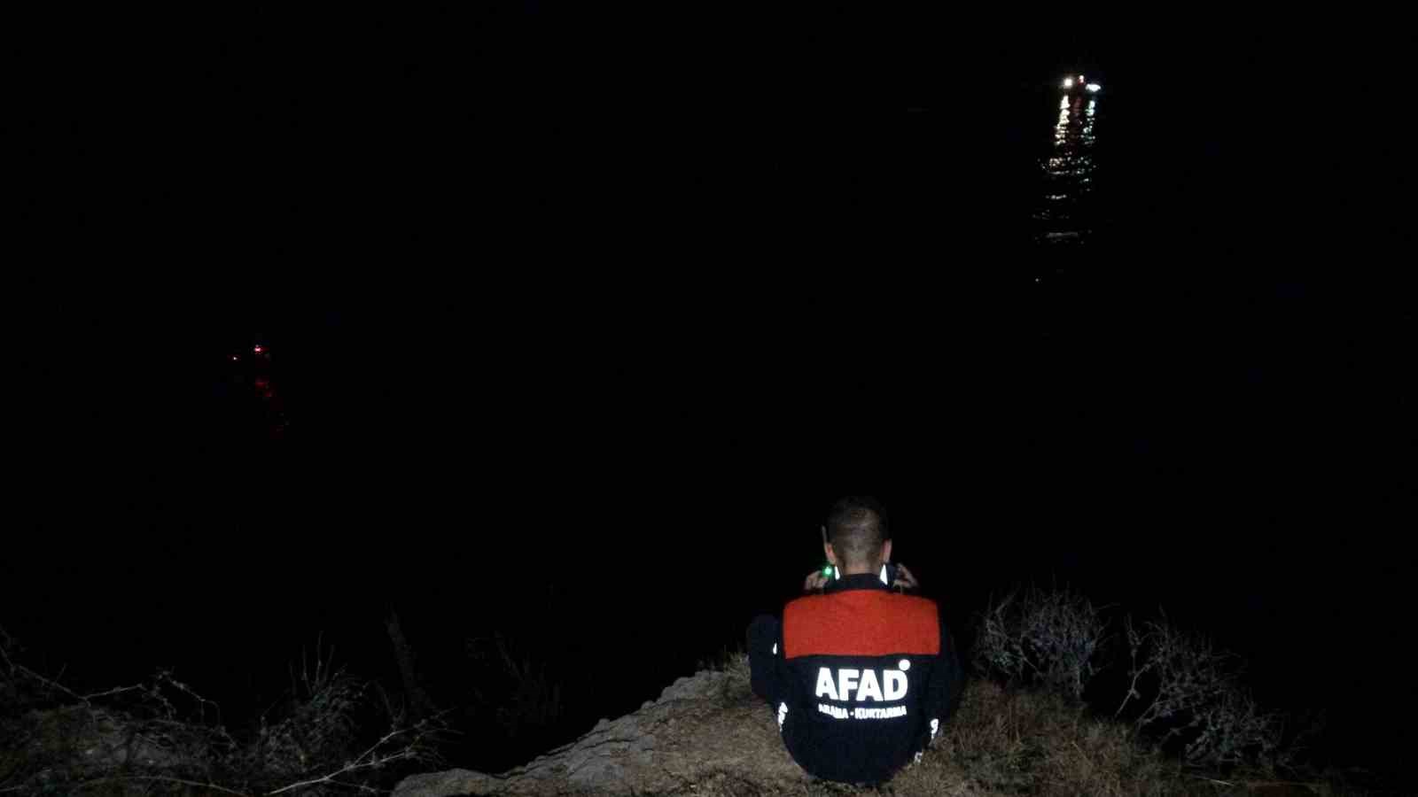 Antalya’da "Şelaleden denize birisi düştü" ihbarı ekipleri alarma geçirdi