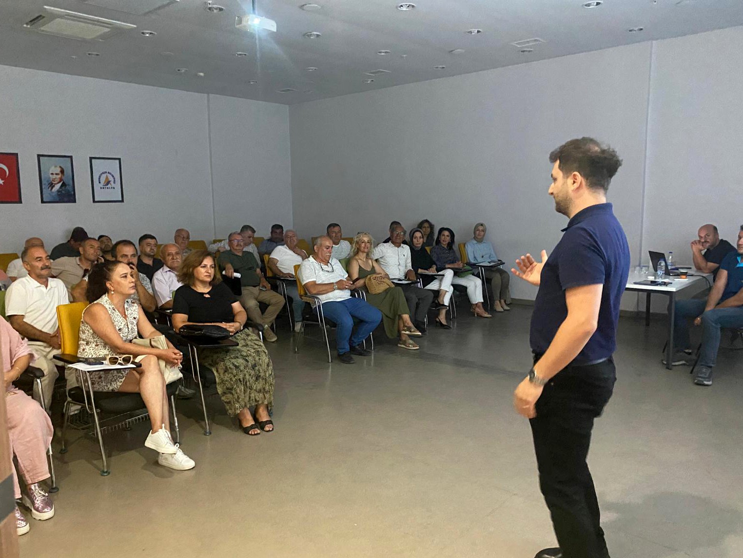 ASSİM’de muhtarlara tebligat eğitimi