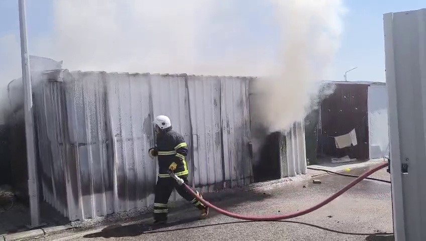 Konteyner kentte korkutan yangn
