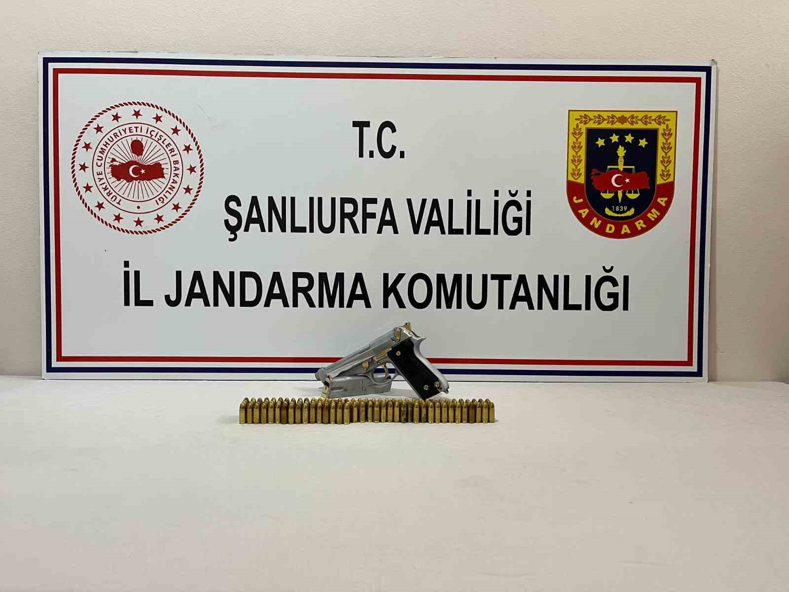 Şanlıurfa&rsquo;da ruhsatsız silah operasyonu
